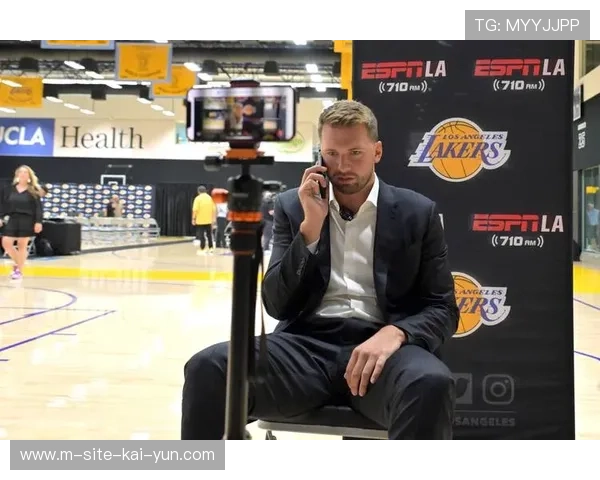 东契奇三节44分创湖人79年队史纪录 单核带队轻取步行者